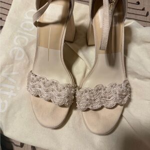 Dolce Vita Women's Beige Heeled Sandals